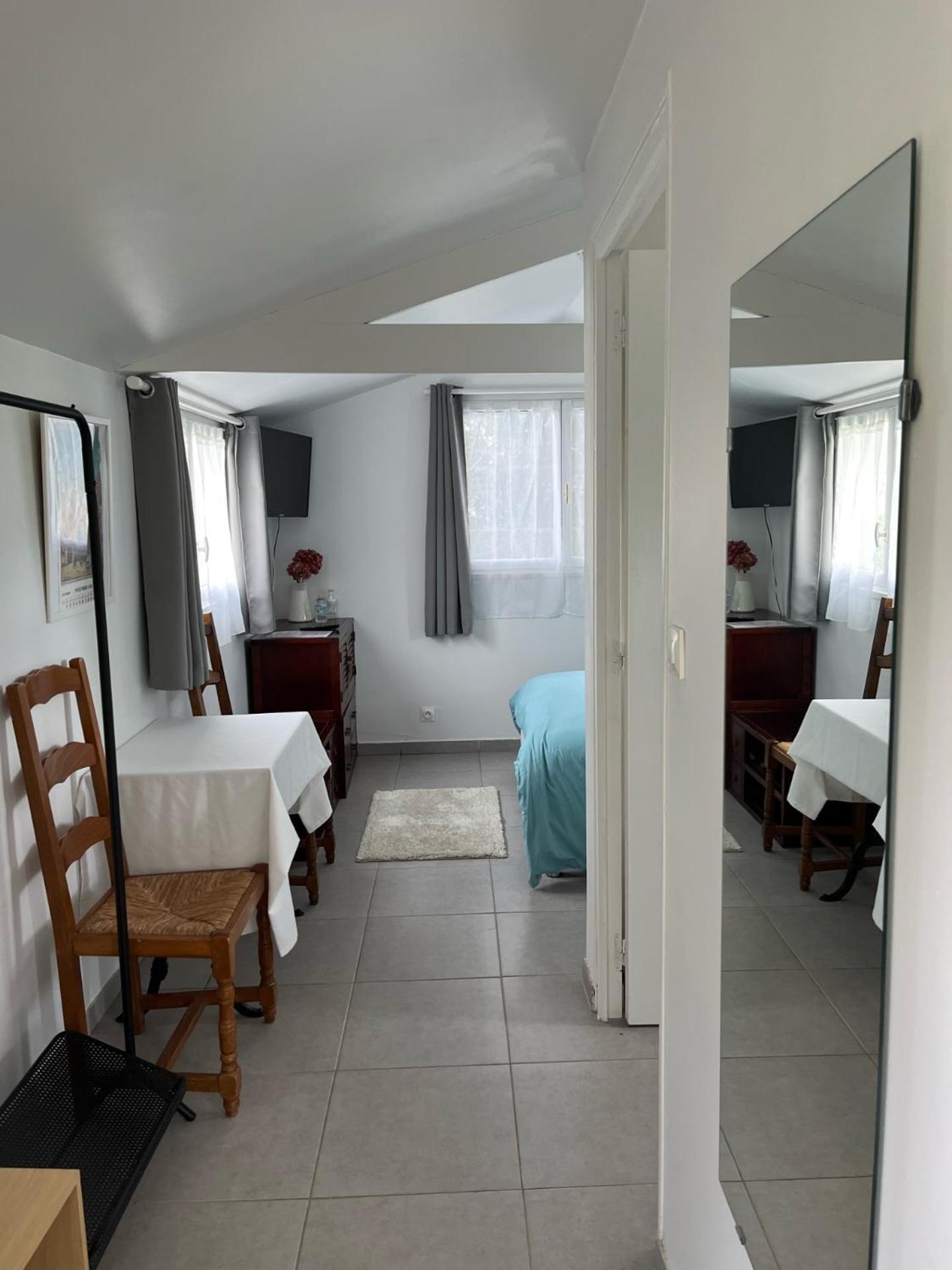 La Petite Campagne Bed & Breakfast Blaru Exterior photo